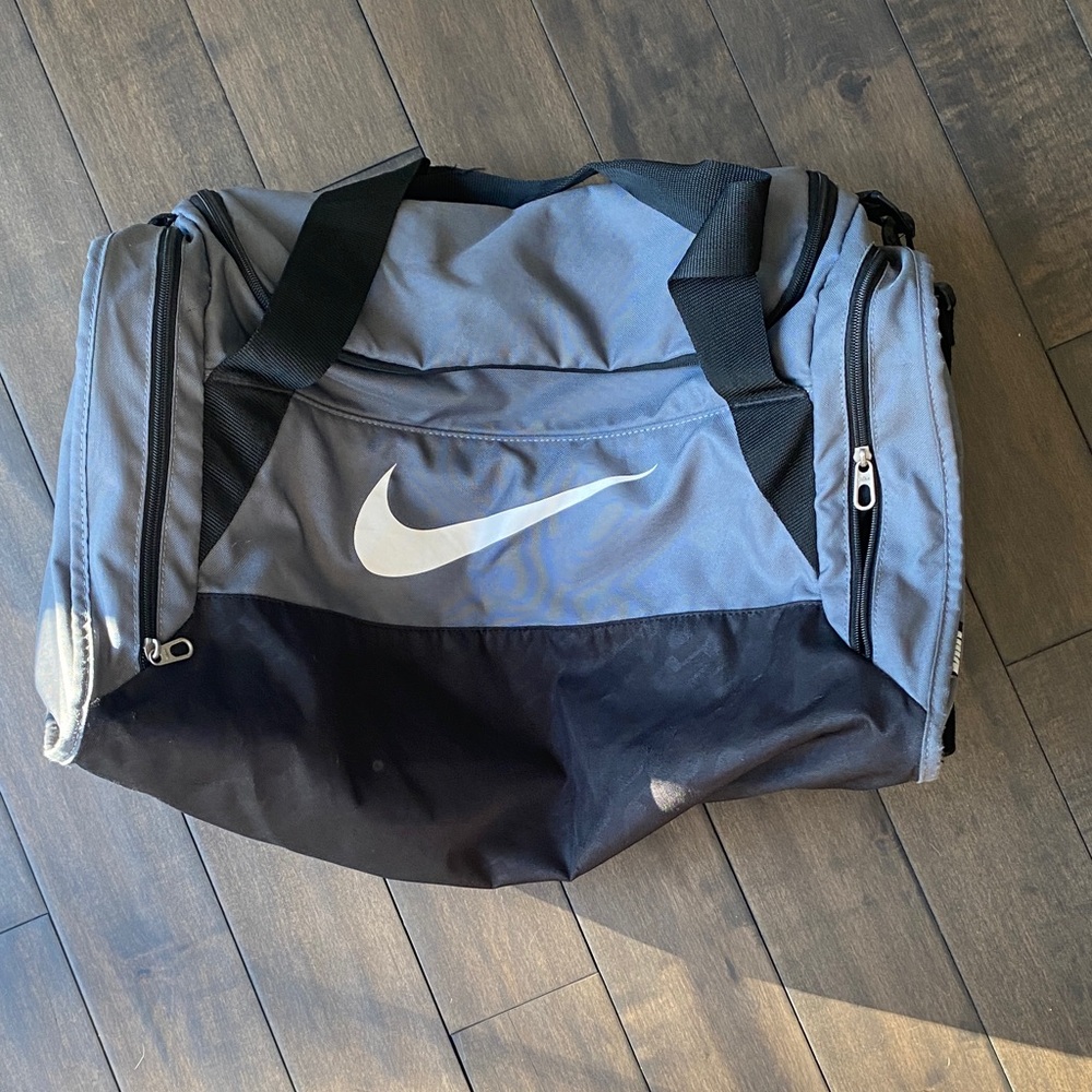 Nike Black and Gray Men's Duffel Bag